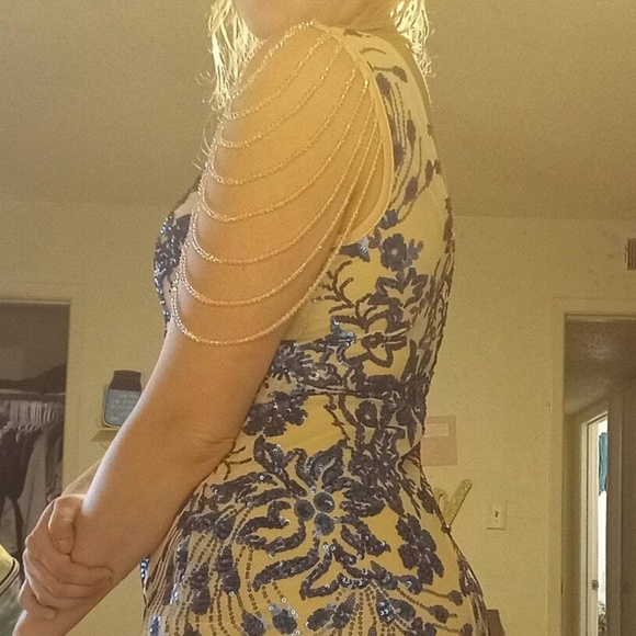 Luxe Floral Sequin Bead Detail Formal Party Wedding Dress - Picture 8 of 9